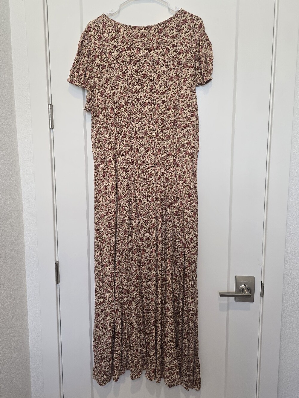 Treasure & Bond Woven Ditsy Floral Maxi Dress in Cream and Red Cottagecore - Picture 11 of 14
